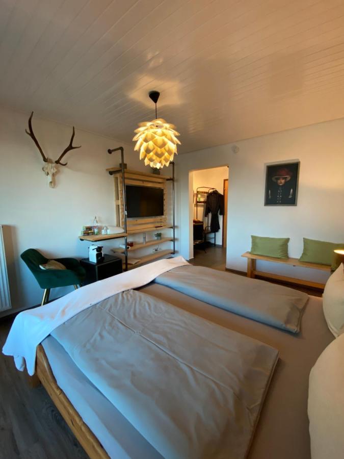 Doppelzimmer Mit Bad & Balkon Simmersfeld Exterior foto